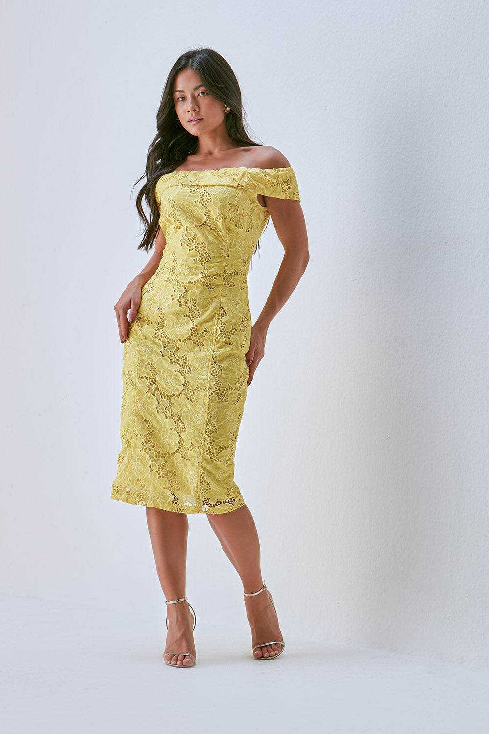 AMARELO