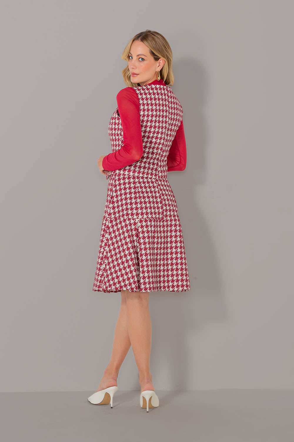 VERMELHO
