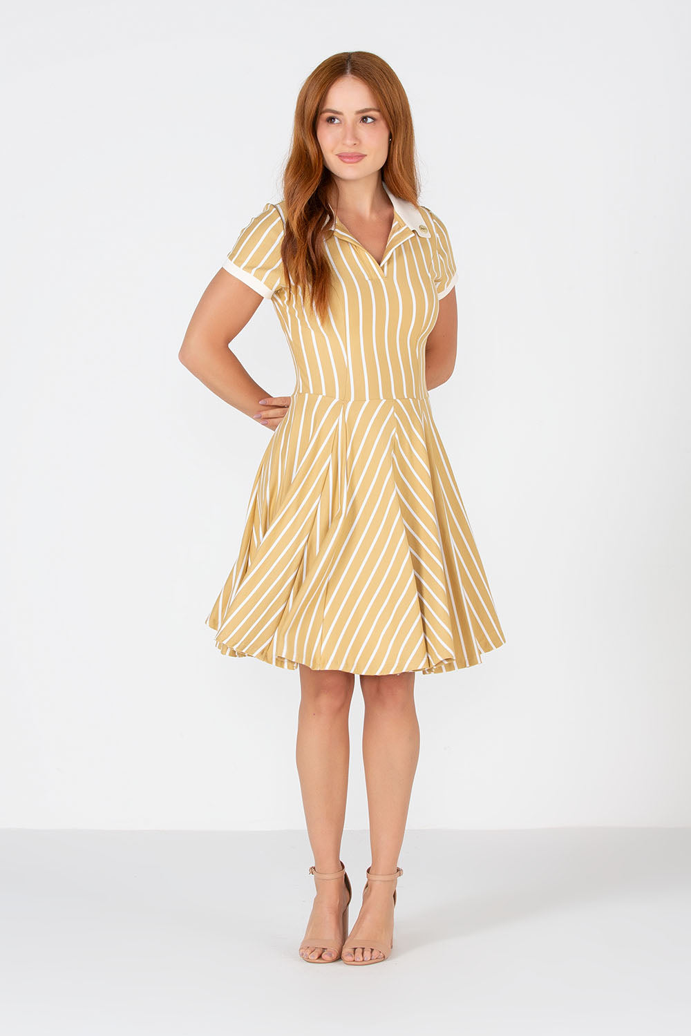 AMARELO