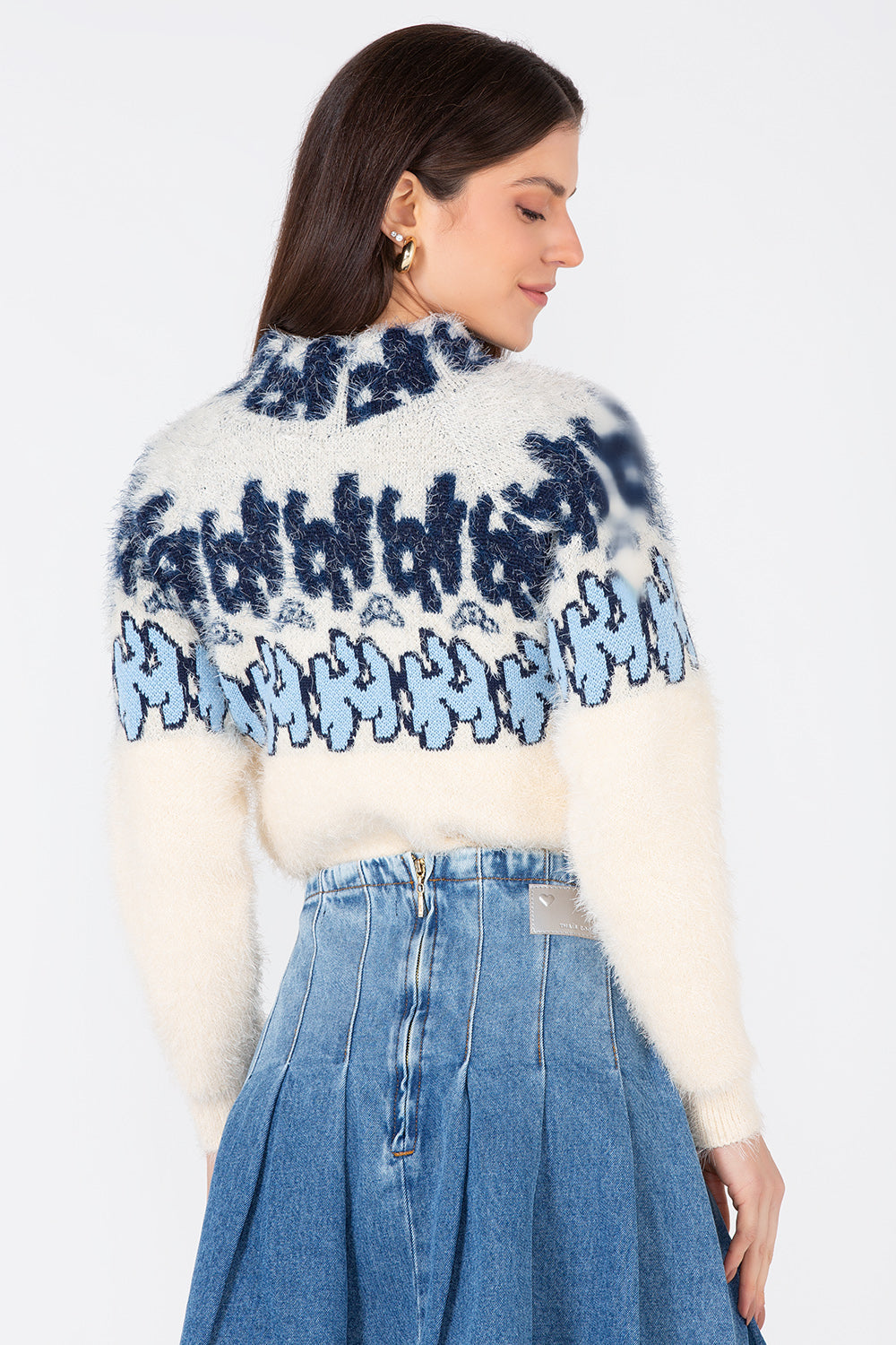 OFF WHITE